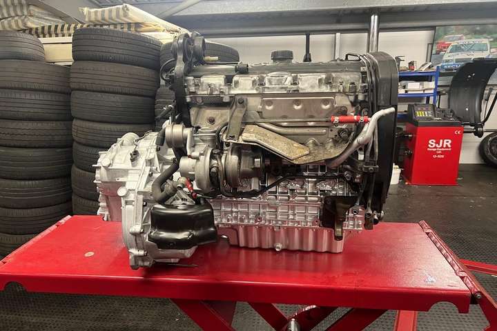 Restoration of Volvo 850R engine